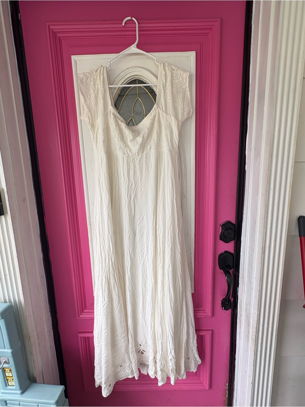 torrid Ivory Button-Front Maxi Dress - Picture 2 of 12